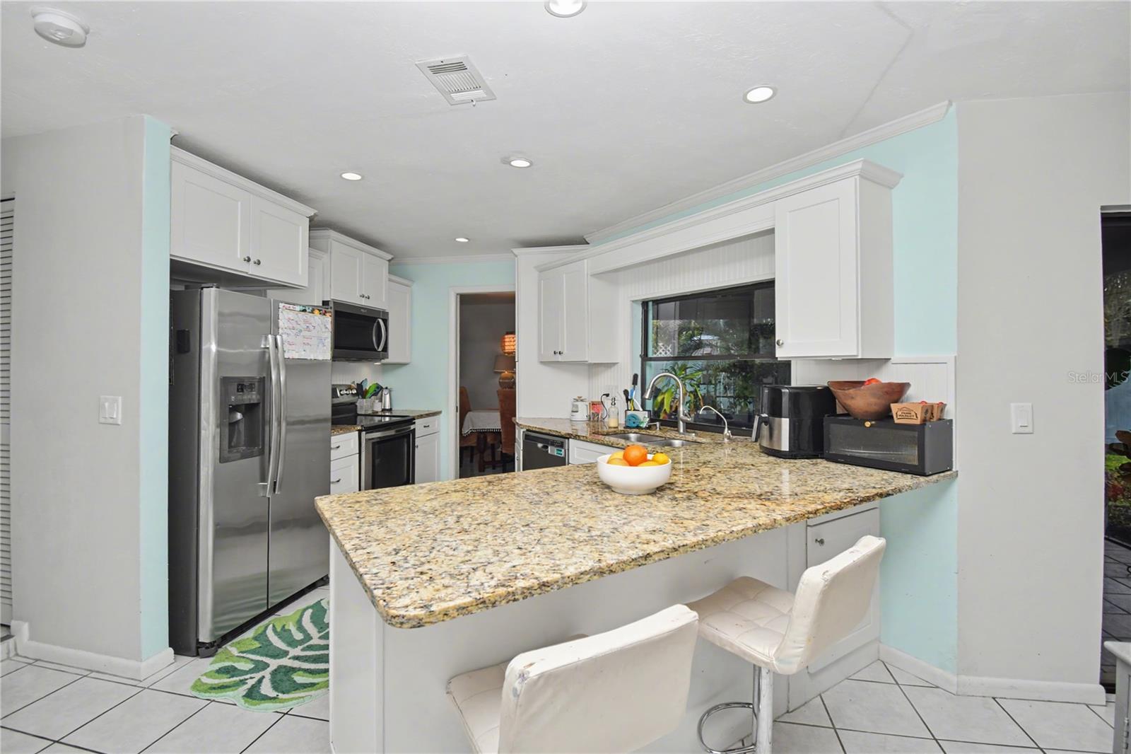 LAKE SARASOTA - Residential