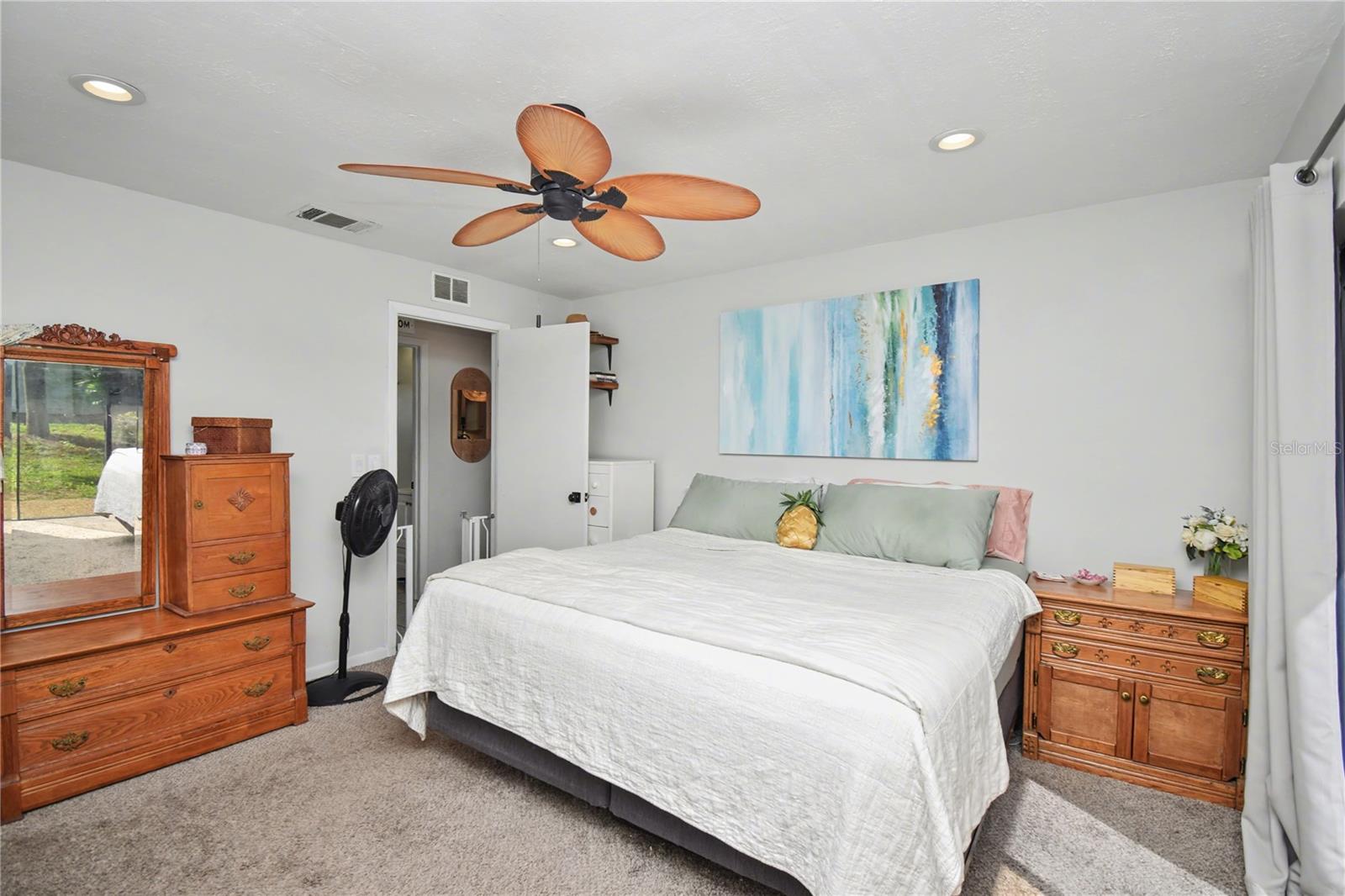 LAKE SARASOTA - Residential