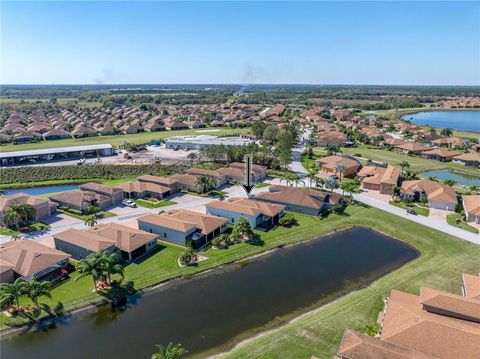 A home in LAKE WALES