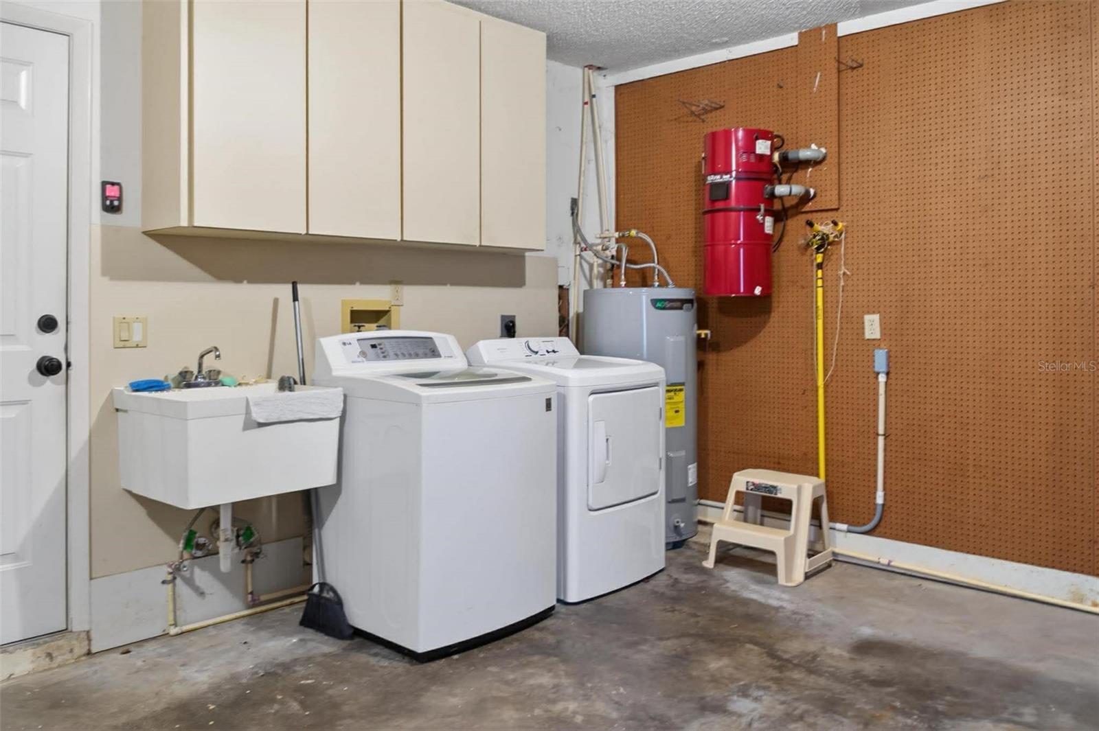 WATERWOOD TWNHS SUB - Residential