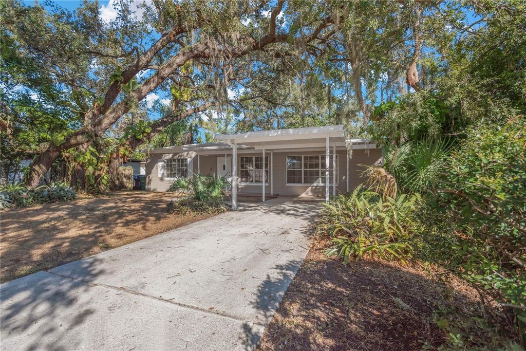 Photo of 10001 N Ashley Street, Tampa, FL 33612 (MLS # TB8444160)