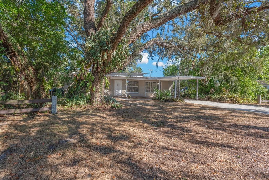 Photo of 10001 N Ashley Street, Tampa, FL 33612 (MLS # TB8444160)