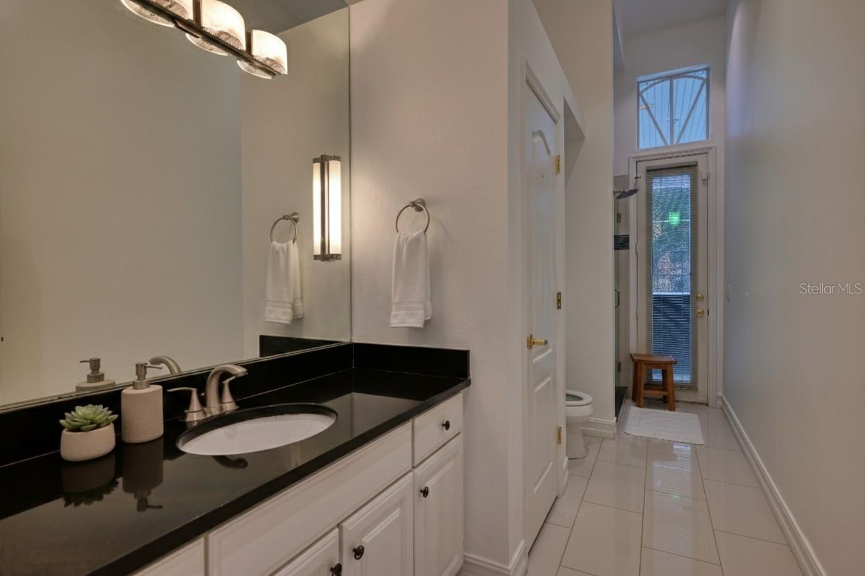 HUNTERS CREEK TR 200-215 PH 01 - Residential