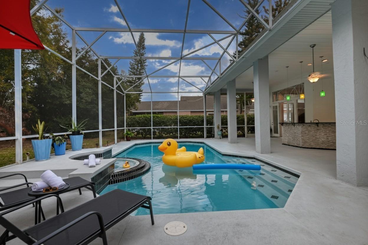 HUNTERS CREEK TR 200-215 PH 01 - Residential