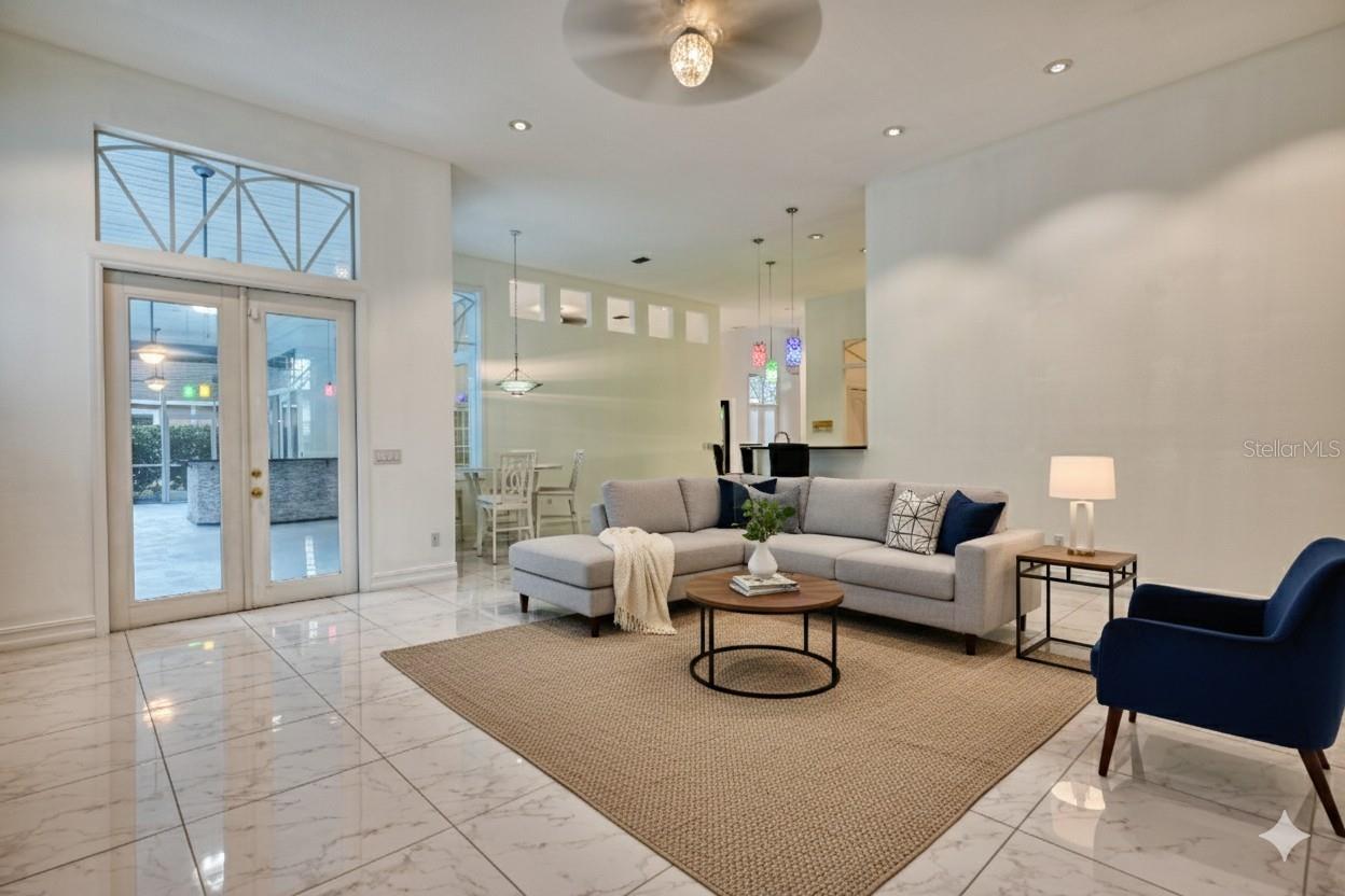 HUNTERS CREEK TR 200-215 PH 01 - Residential