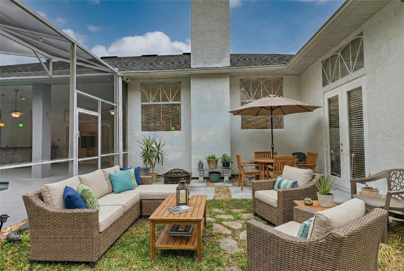 HUNTERS CREEK TR 200-215 PH 01 - Residential