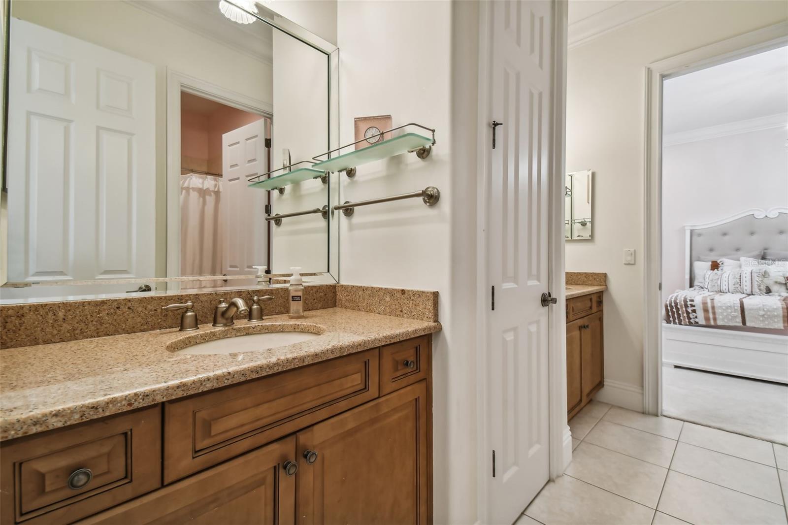 LADERA - Residential