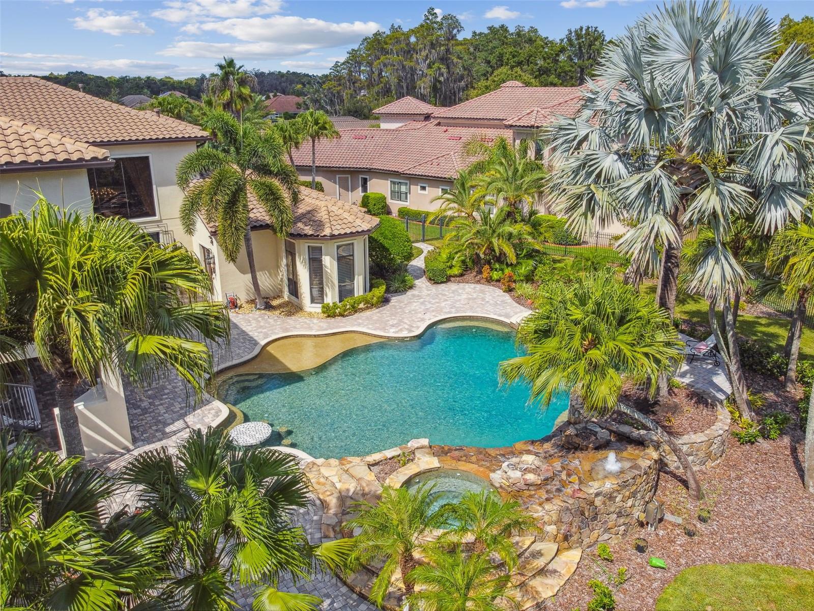 LADERA - Residential