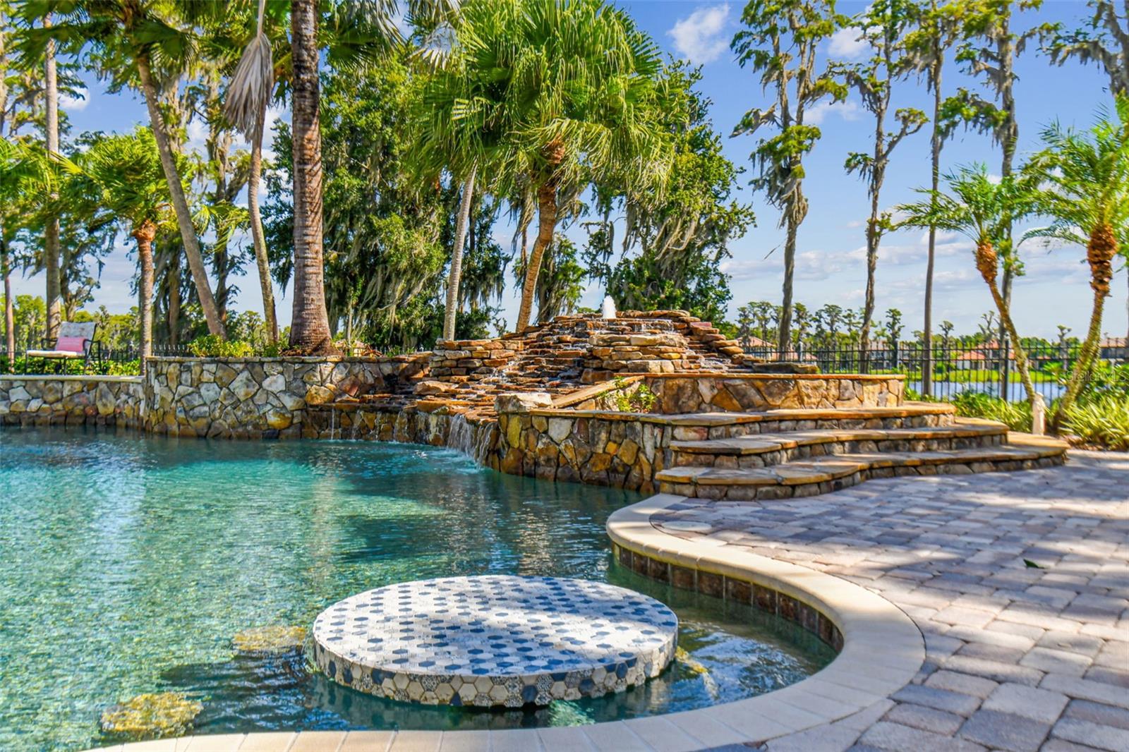 LADERA - Residential