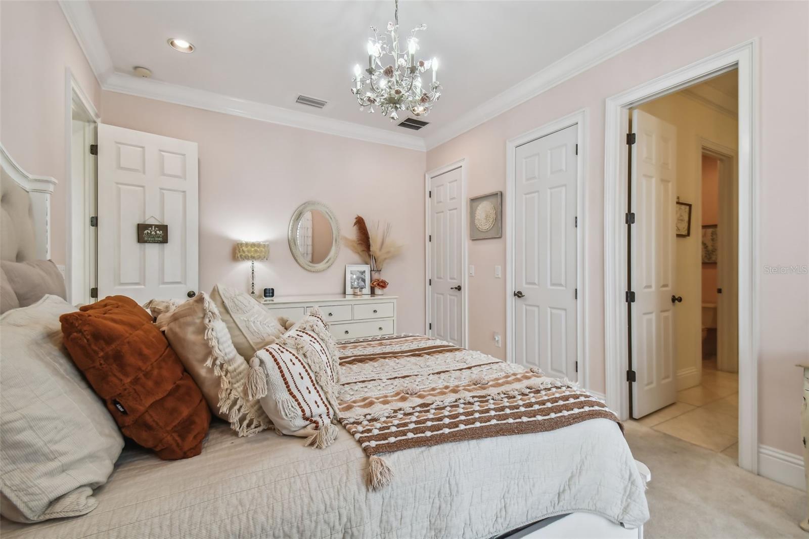 LADERA - Residential