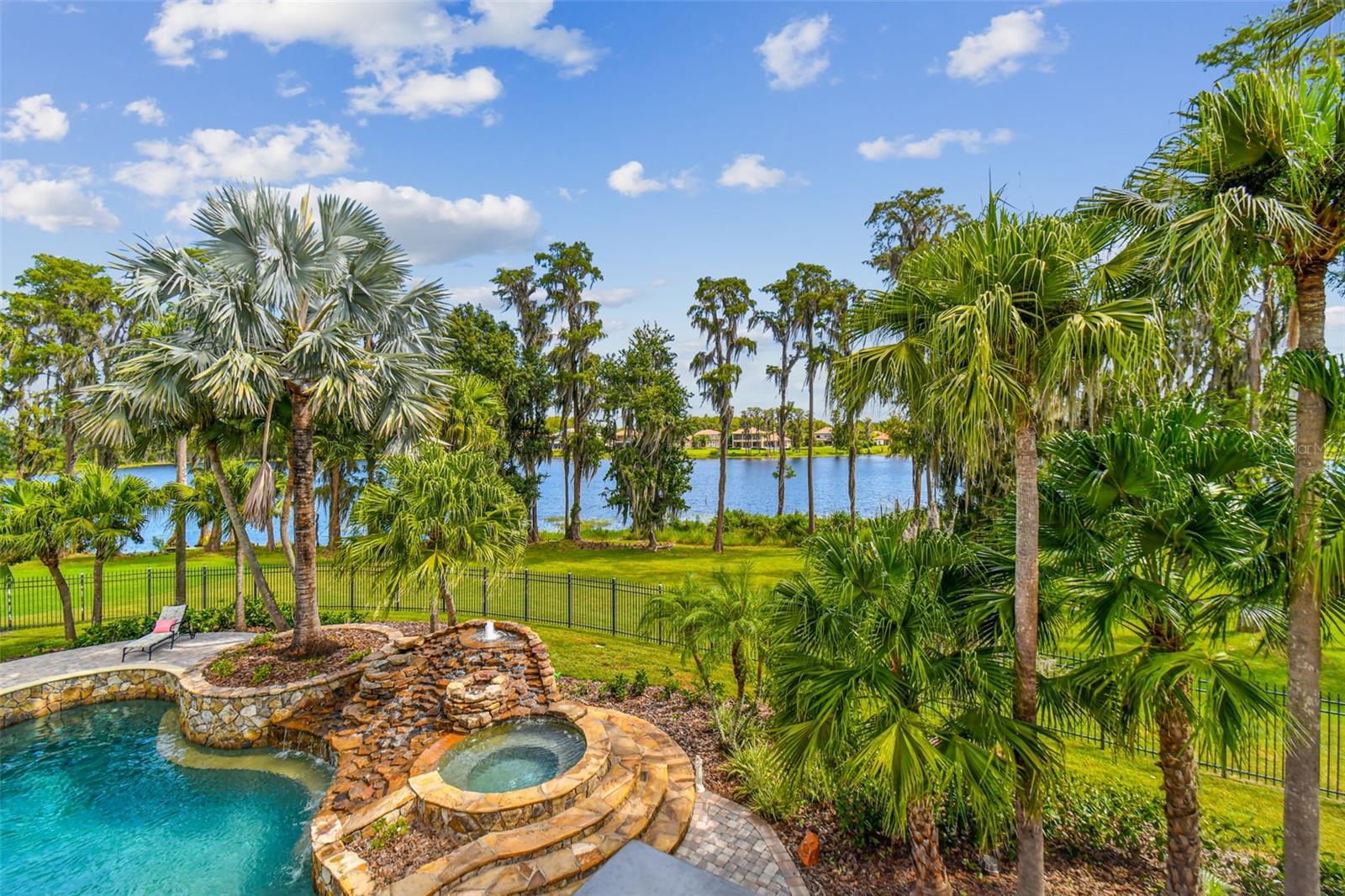 LADERA - Residential