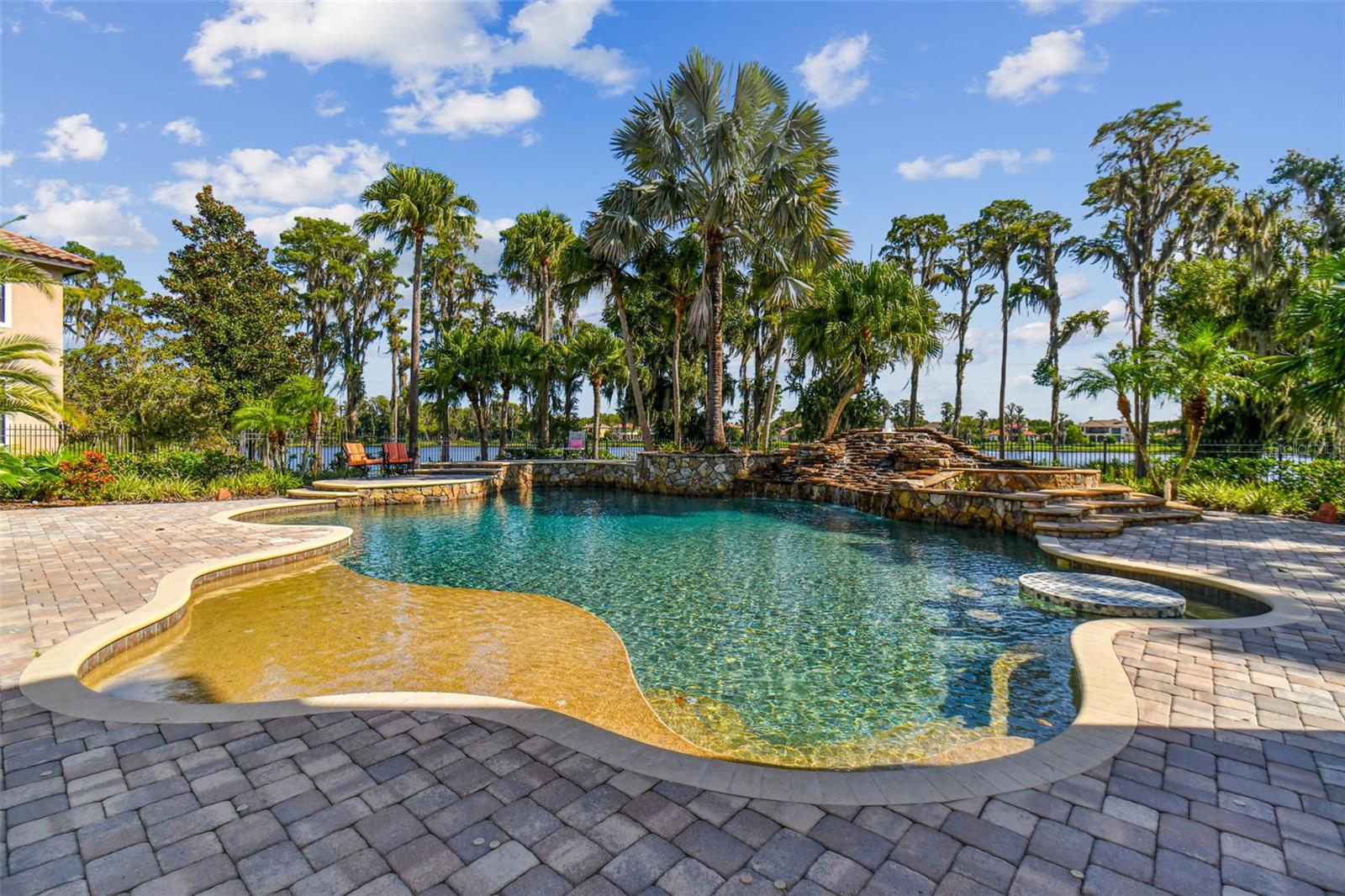 LADERA - Residential