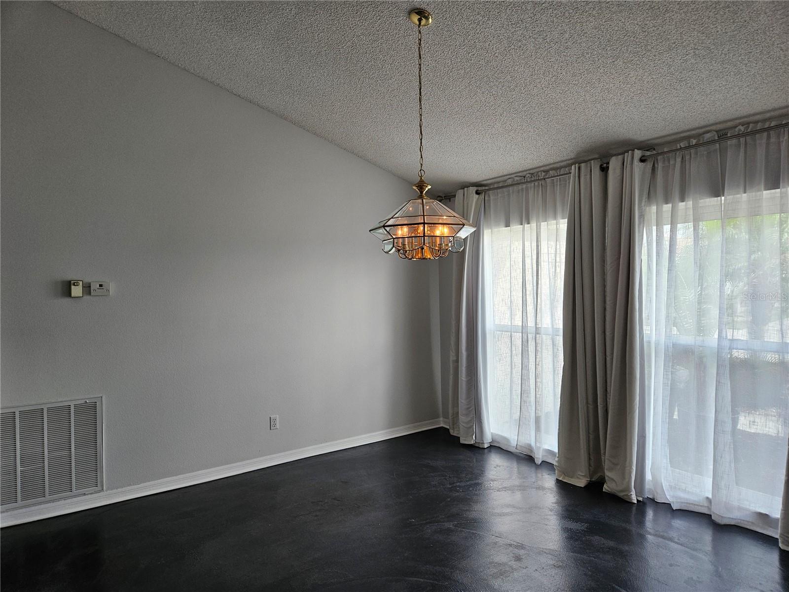 1211 PERIDOT LANE