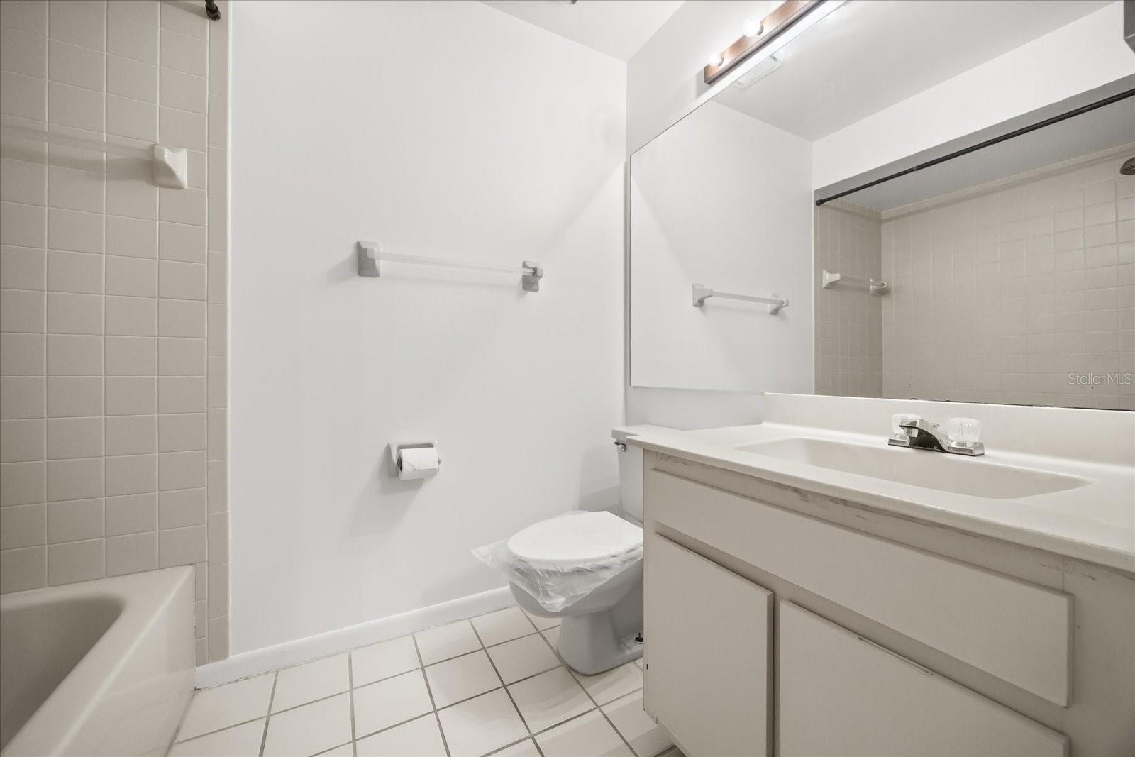 TAMARIND PH 02 - Residential