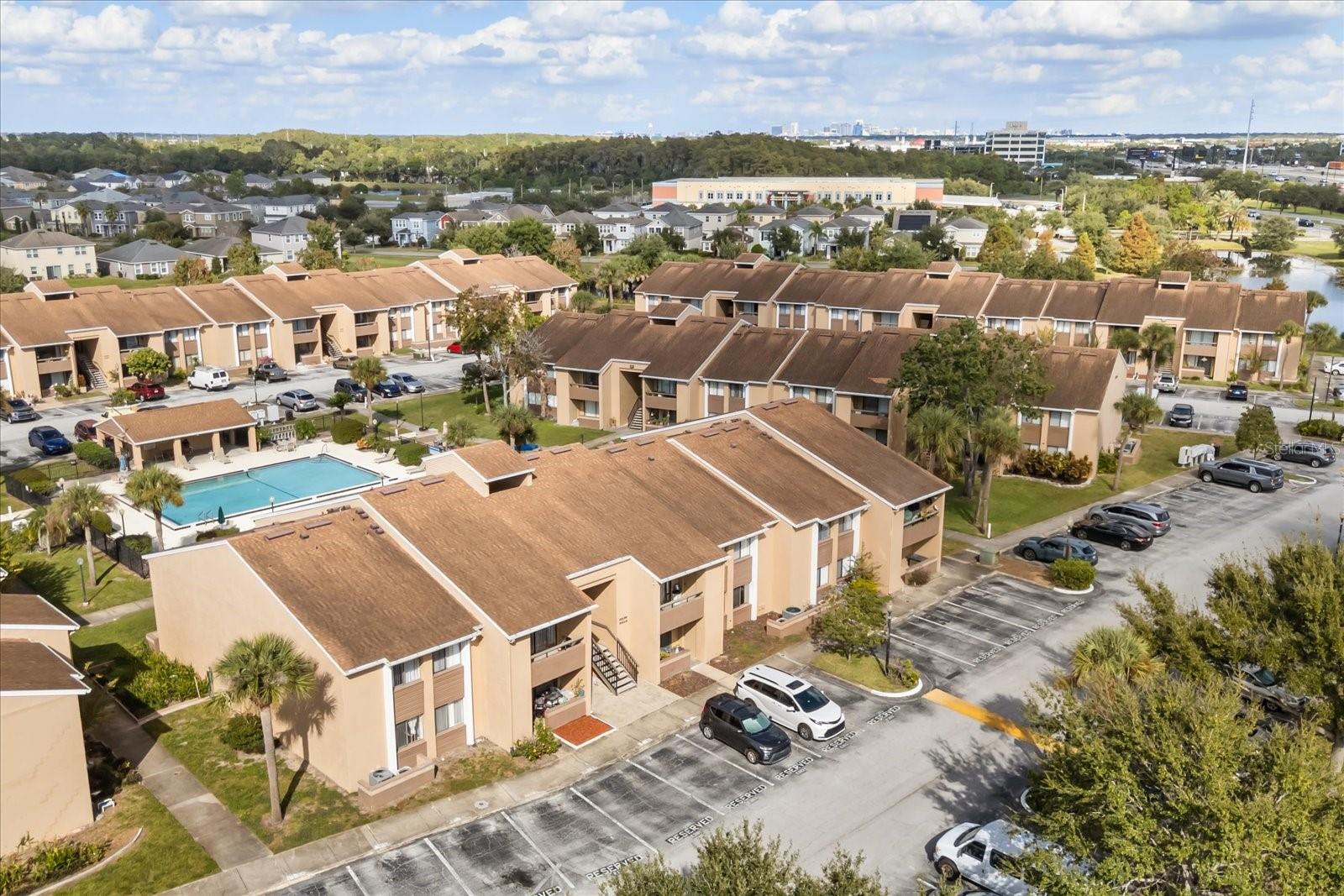 TAMARIND PH 02 - Residential