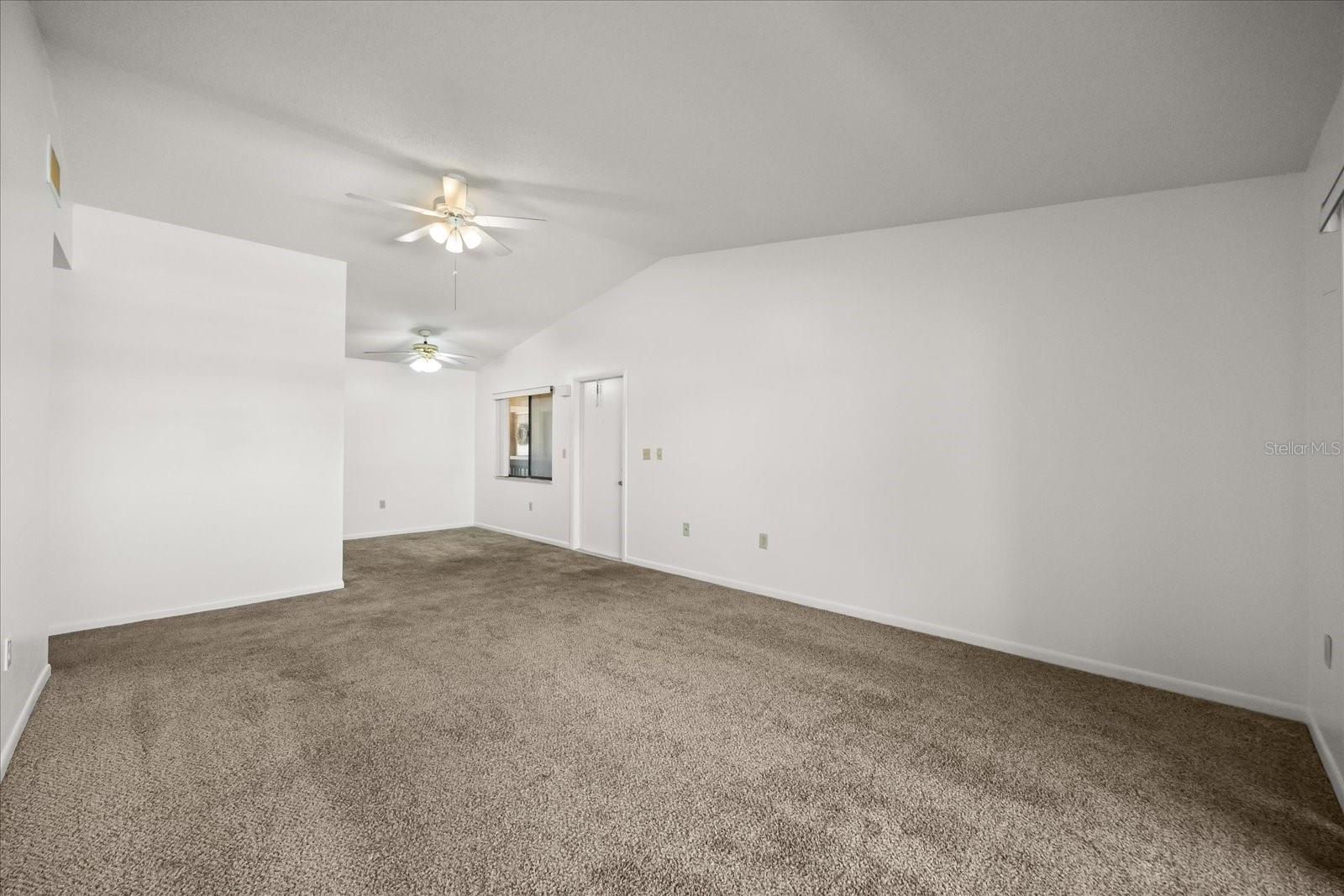 TAMARIND PH 02 - Residential