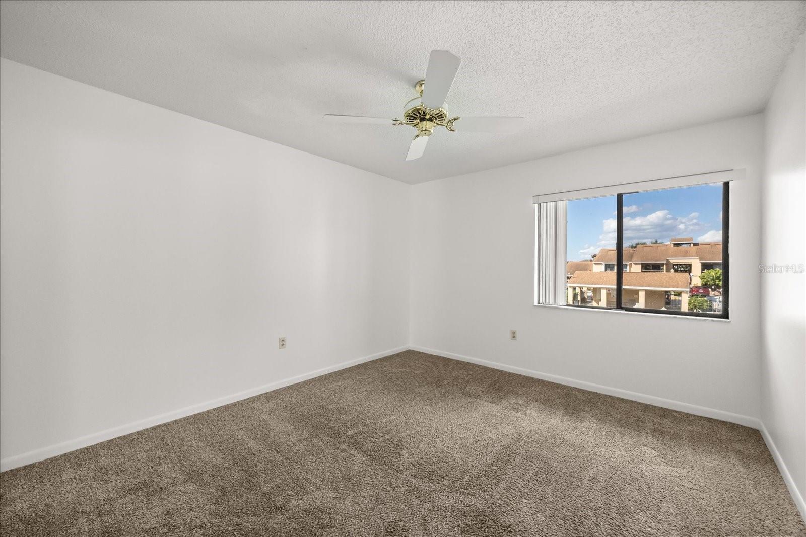 TAMARIND PH 02 - Residential