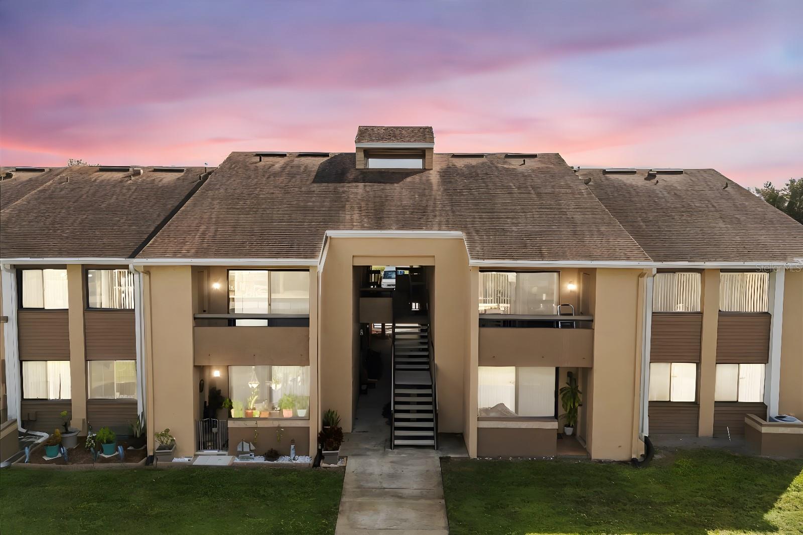 TAMARIND PH 02 - Residential