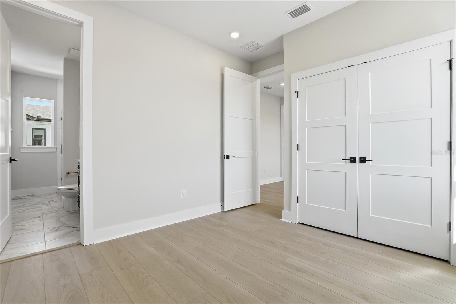 BLANC TOWNHOMES - Residential