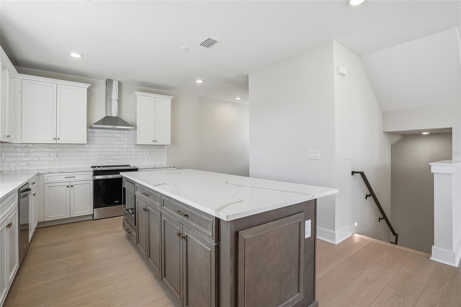 BLANC TOWNHOMES - Residential
