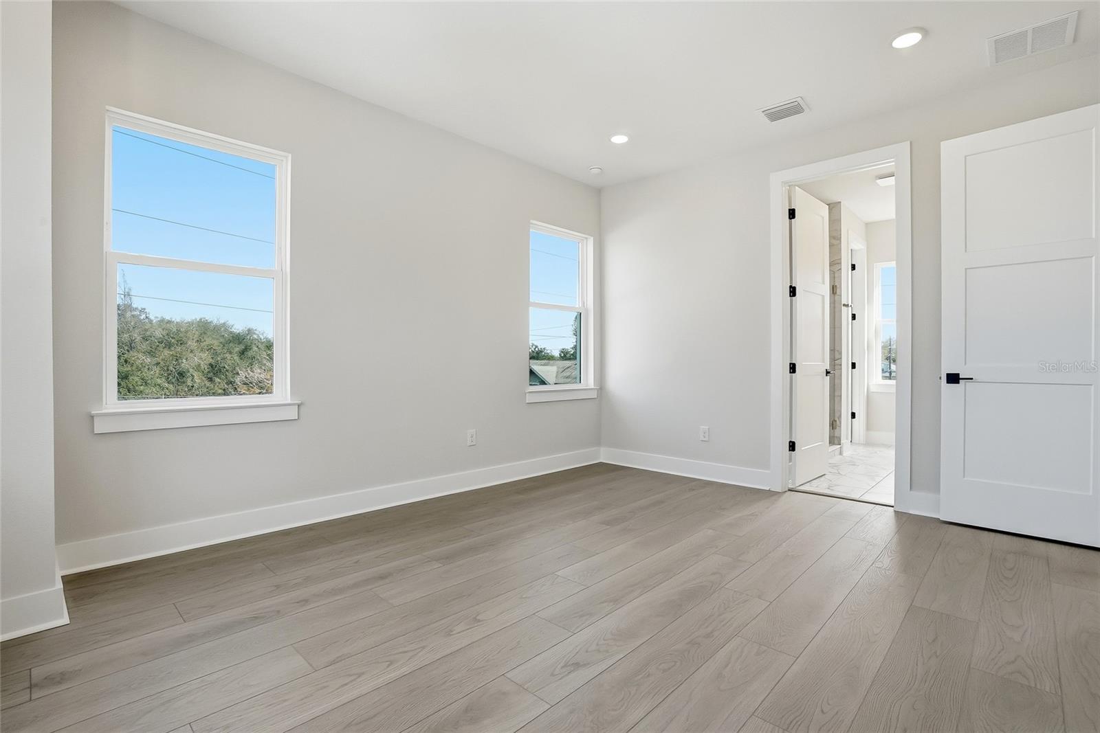 BLANC TOWNHOMES - Residential