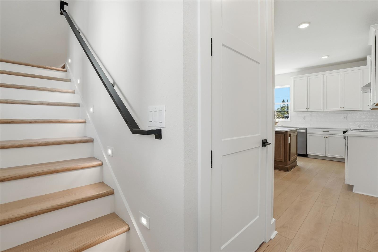 BLANC TOWNHOMES - Residential