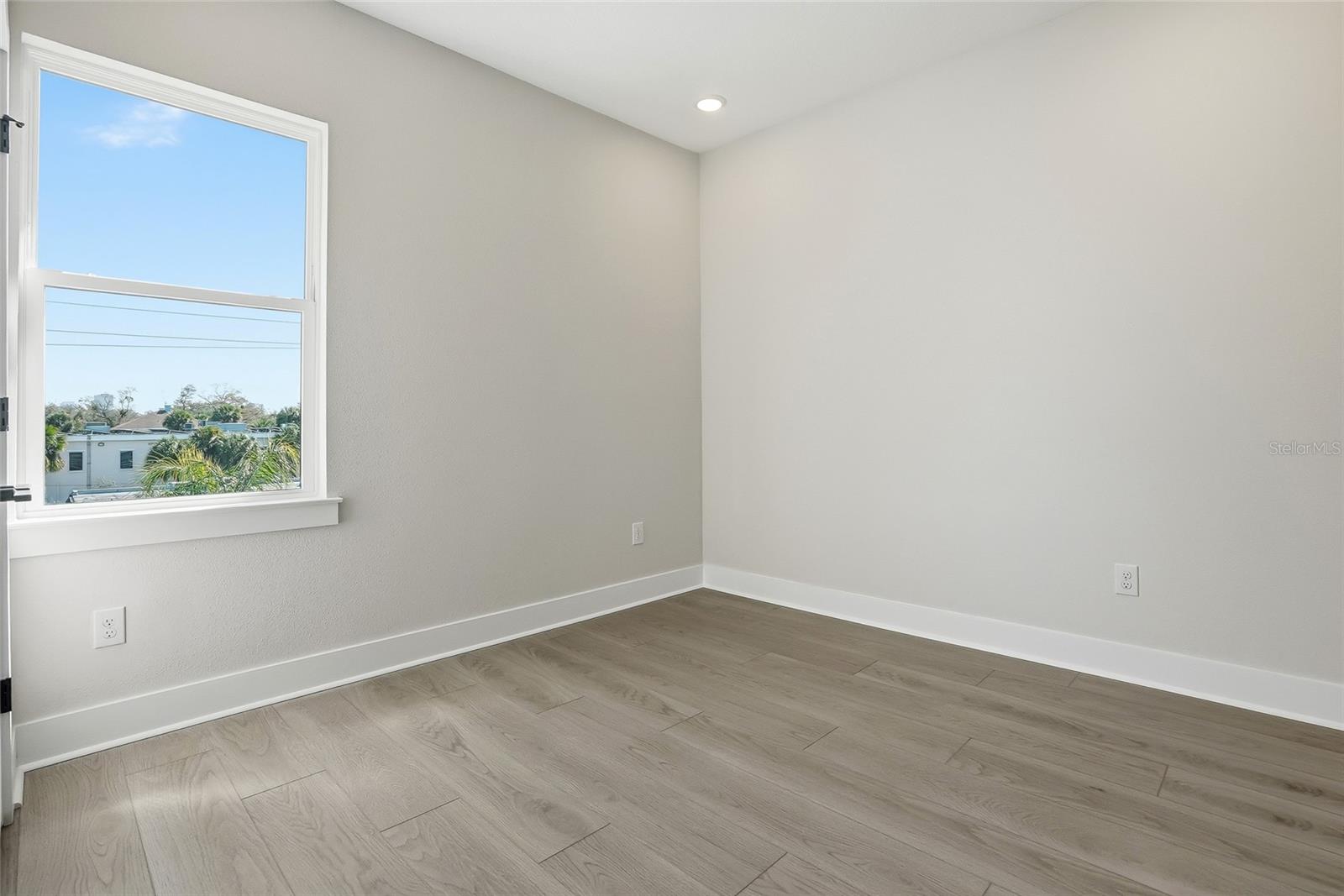 BLANC TOWNHOMES - Residential