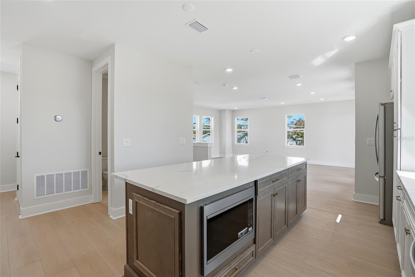 BLANC TOWNHOMES - Residential