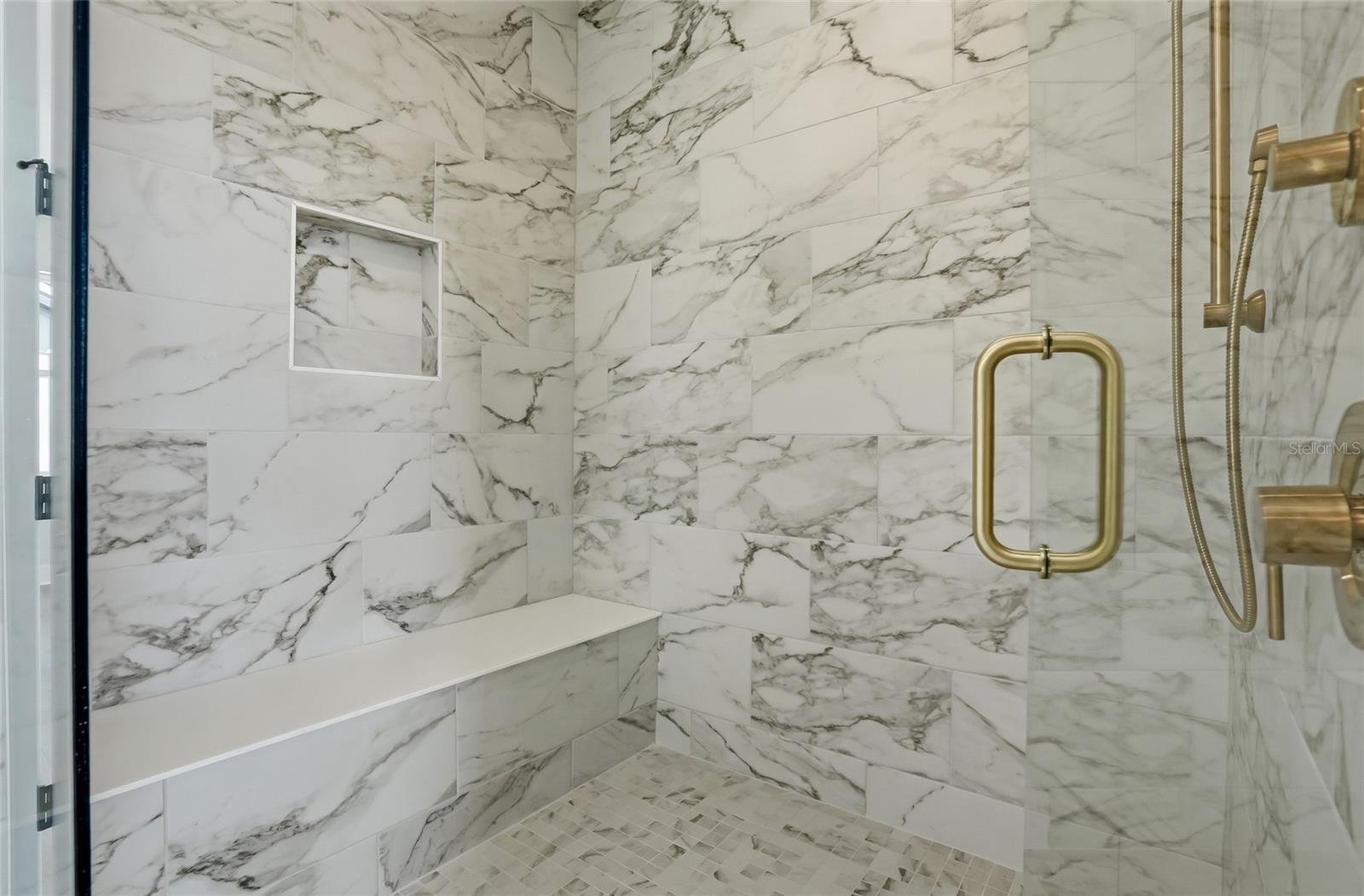 BLANC TOWNHOMES - Residential