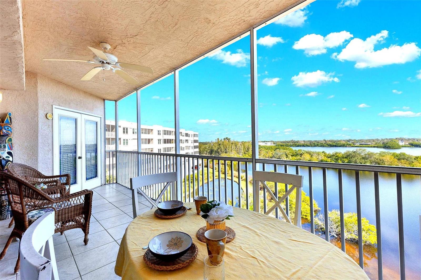 SHORES OF LONG BAYOU CONDO - Residential Lease