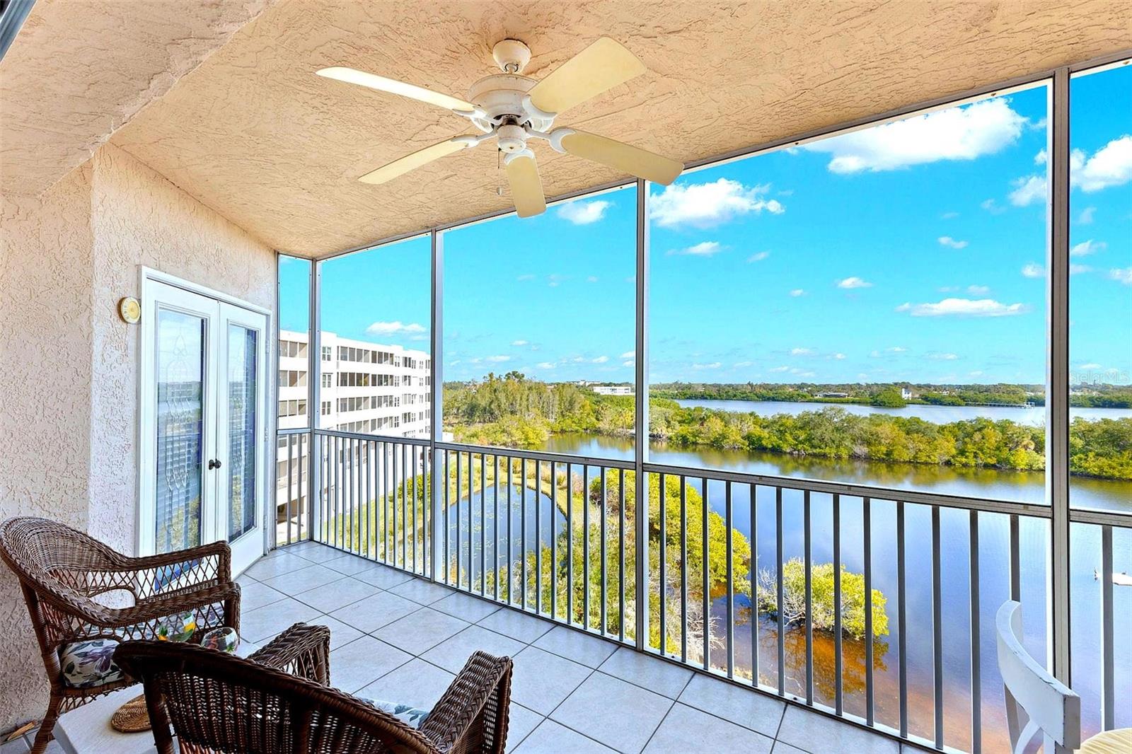 SHORES OF LONG BAYOU CONDO - Residential Lease