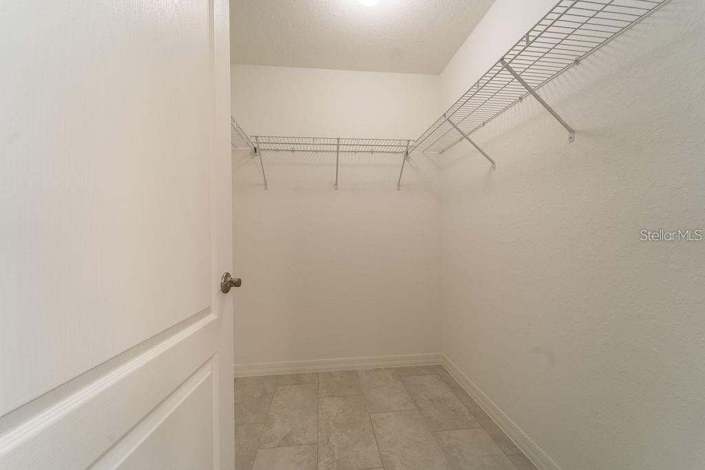 THOMPSON PRESERVE - Residential Lease