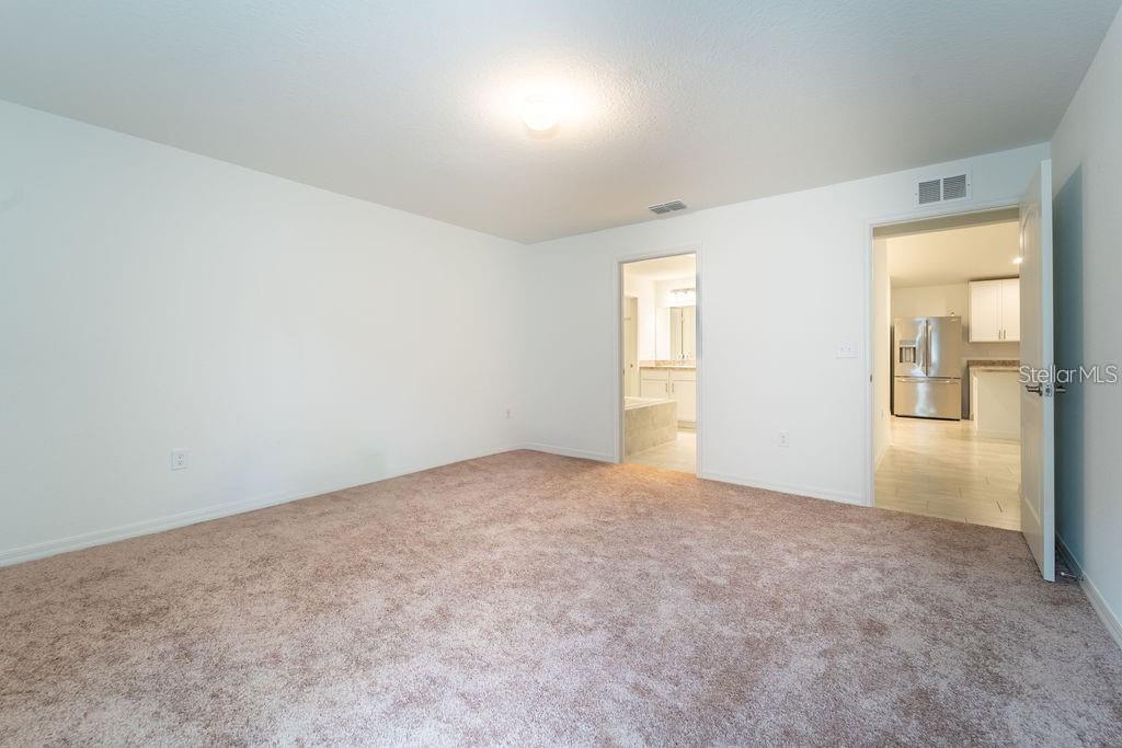 THOMPSON PRESERVE - Residential Lease