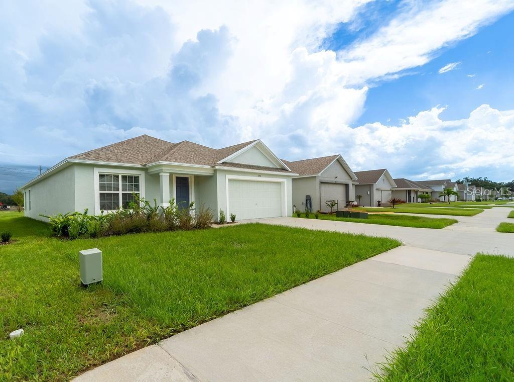 THOMPSON PRESERVE - Residential Lease