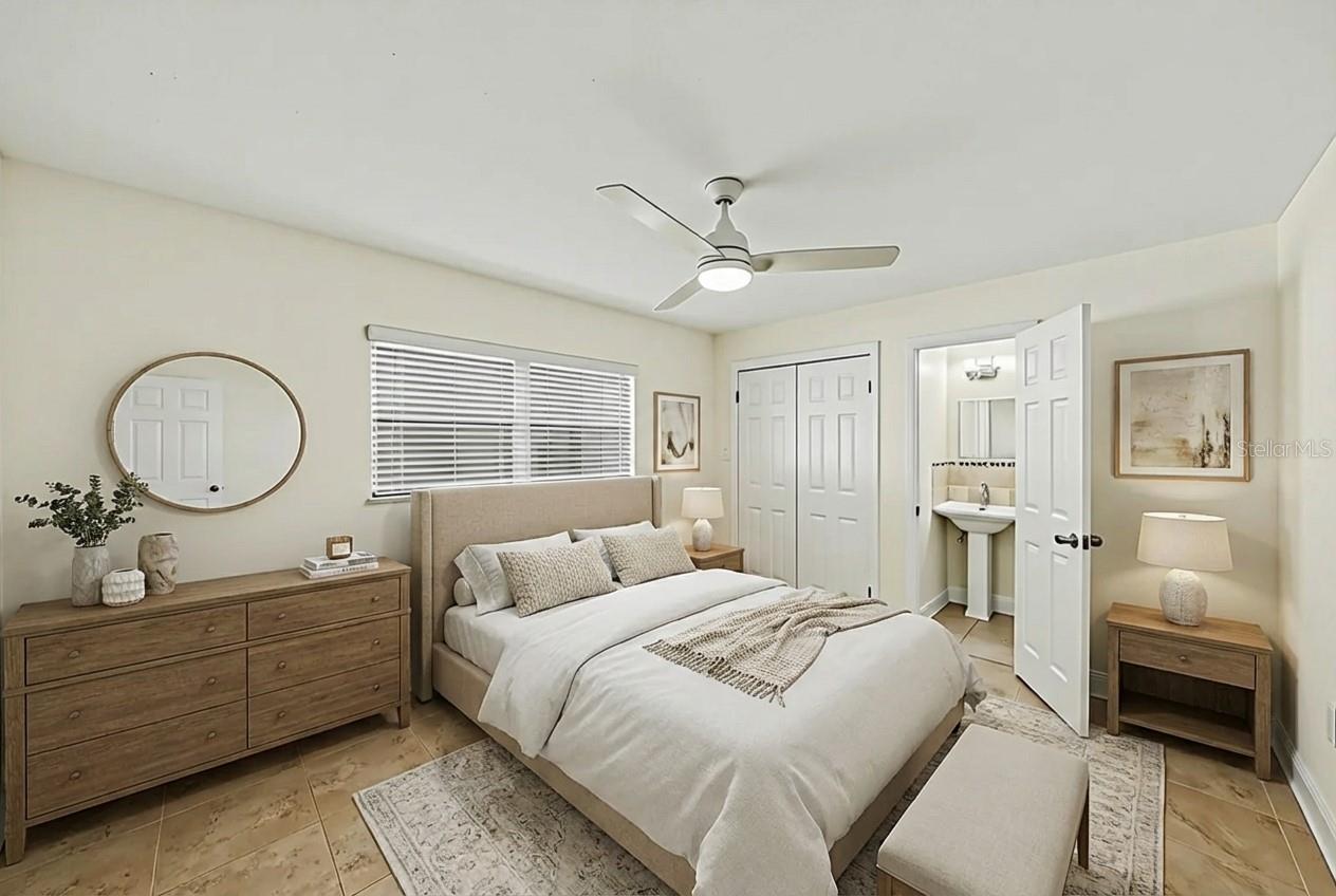 THE RETREAT ON DAVIS ISLAND - Residential