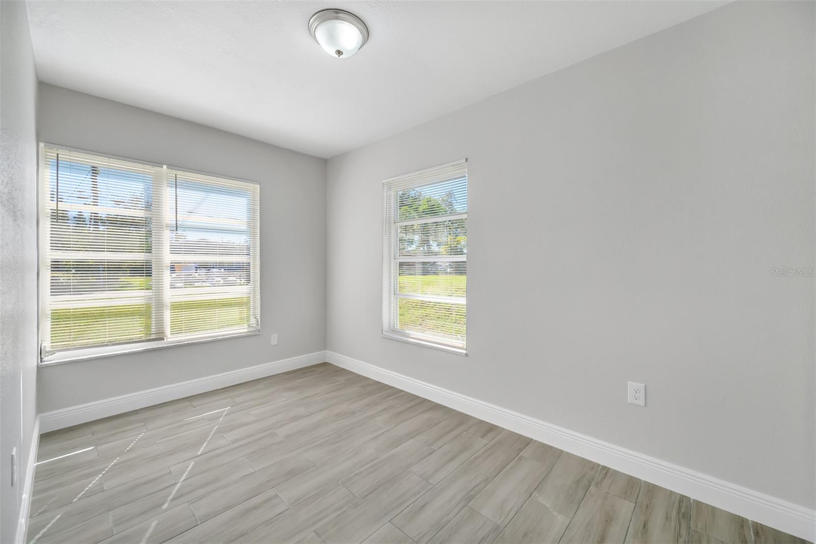 CAUSEWAY BLVD SUB 2 - Residential