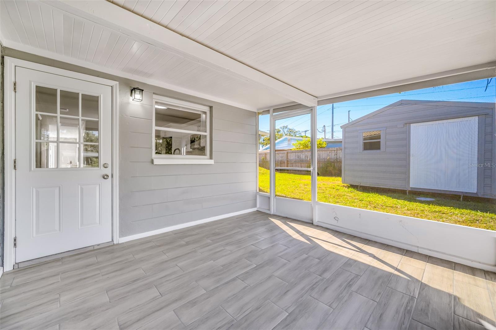 CAUSEWAY BLVD SUB 2 - Residential