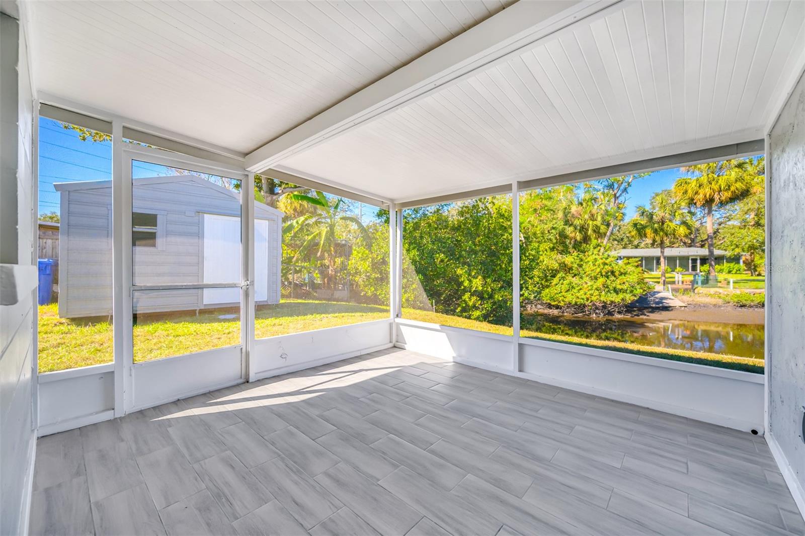 CAUSEWAY BLVD SUB 2 - Residential