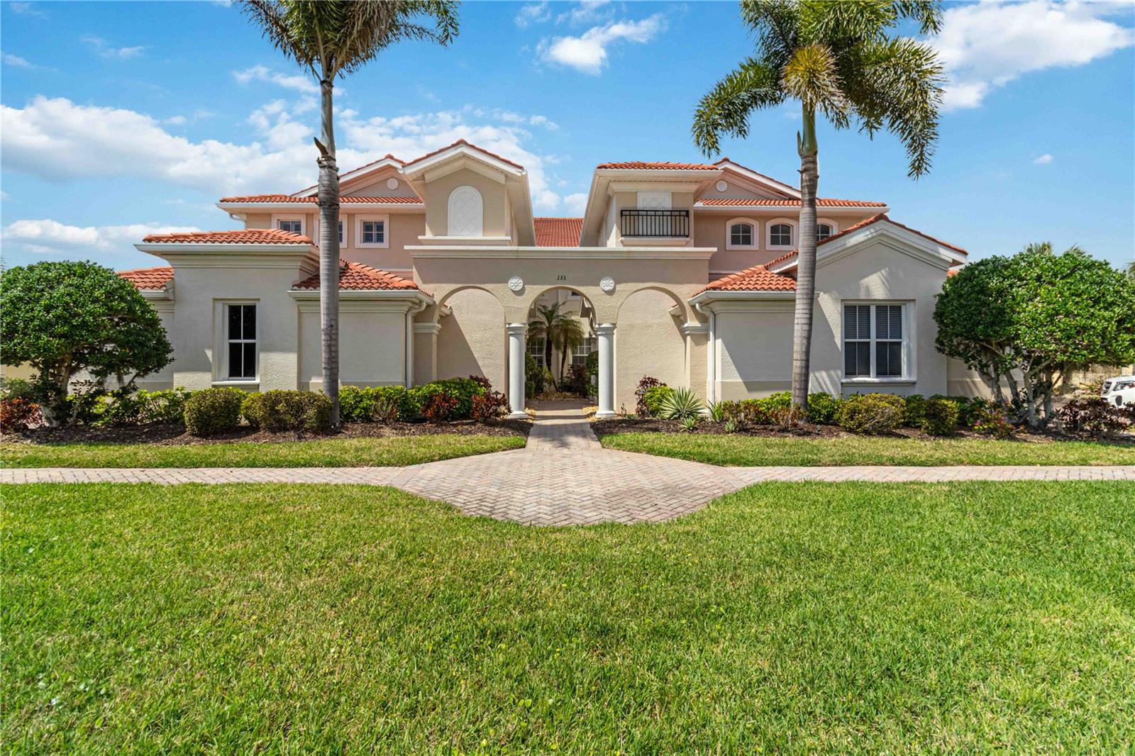 133 BELLA VISTA TERRACE 32C