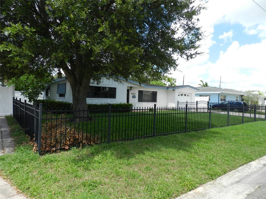 Photo of 7454 1st Way N, St Petersburg, FL 33702 (MLS # TB8546869)