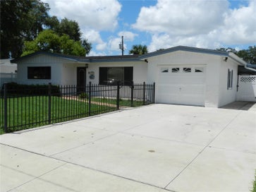 7454 1ST WAY N ST PETERSBURG FL 33702