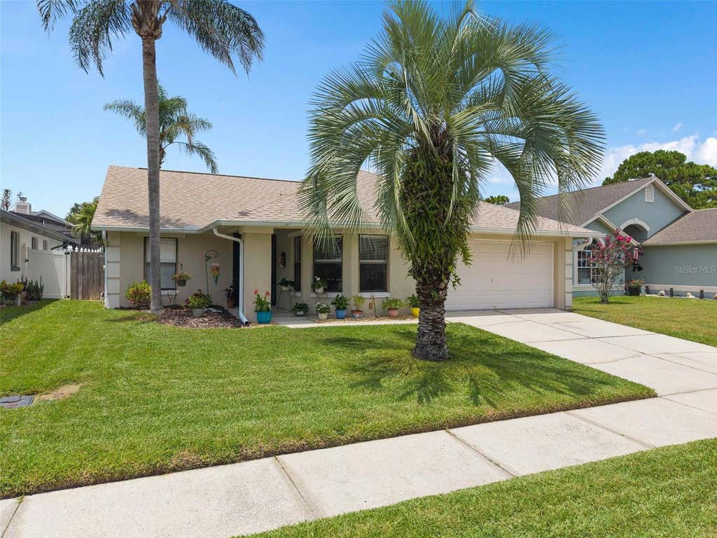 Photo of 1047 Hornbeam Street, Oviedo, FL 32765 (MLS # O6428579)