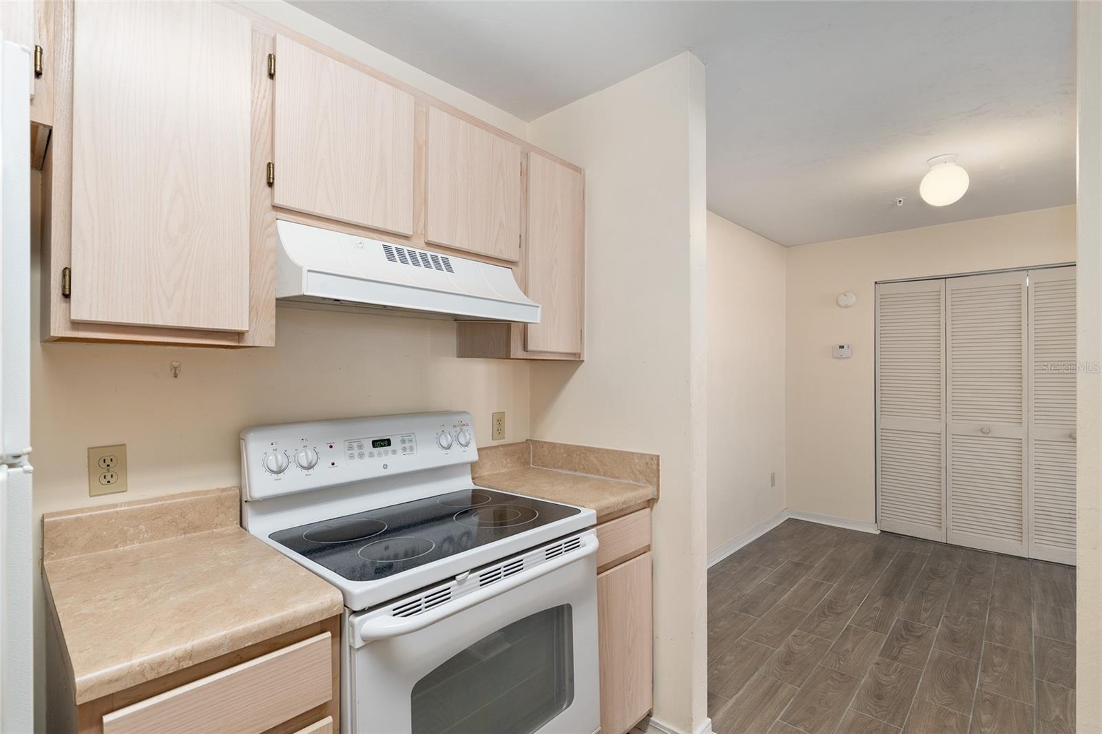 CAMPUS EDGE CONDO - Residential