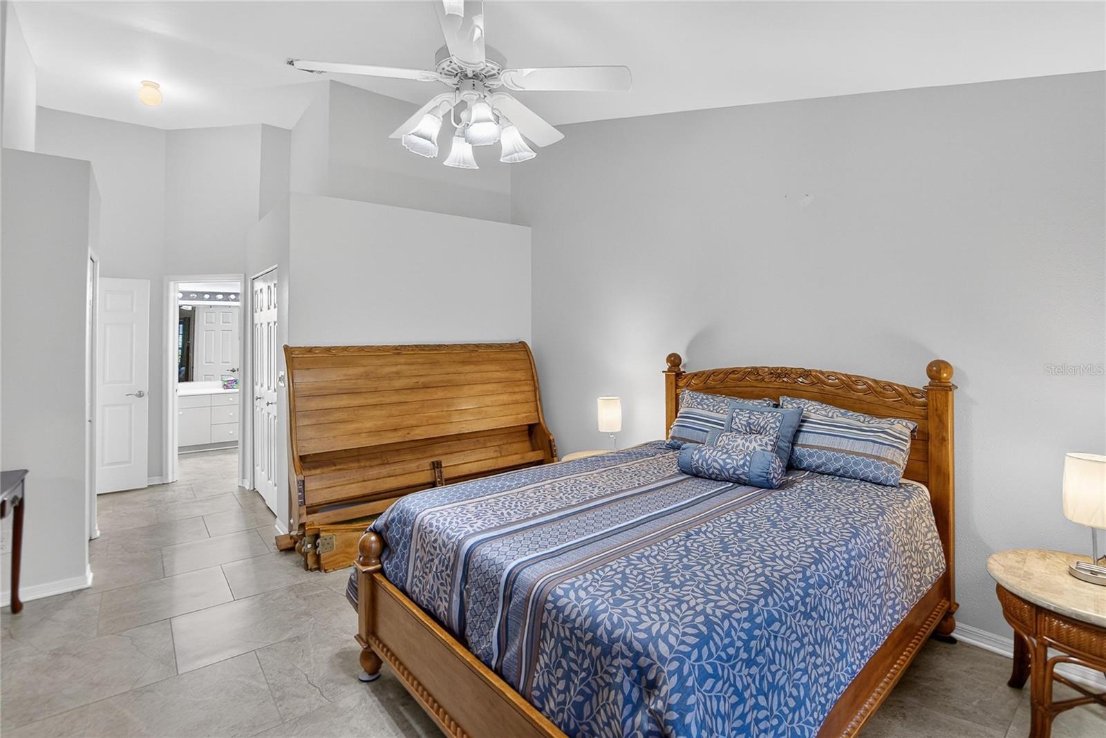 MANCHESTER IV CONDO - Residential