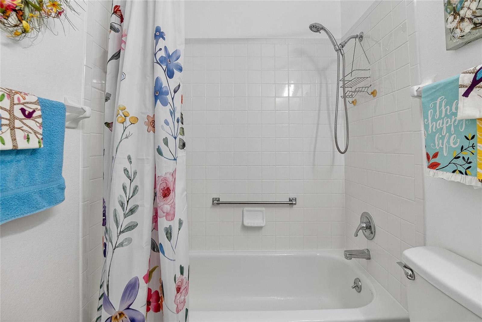 MANCHESTER IV CONDO - Residential