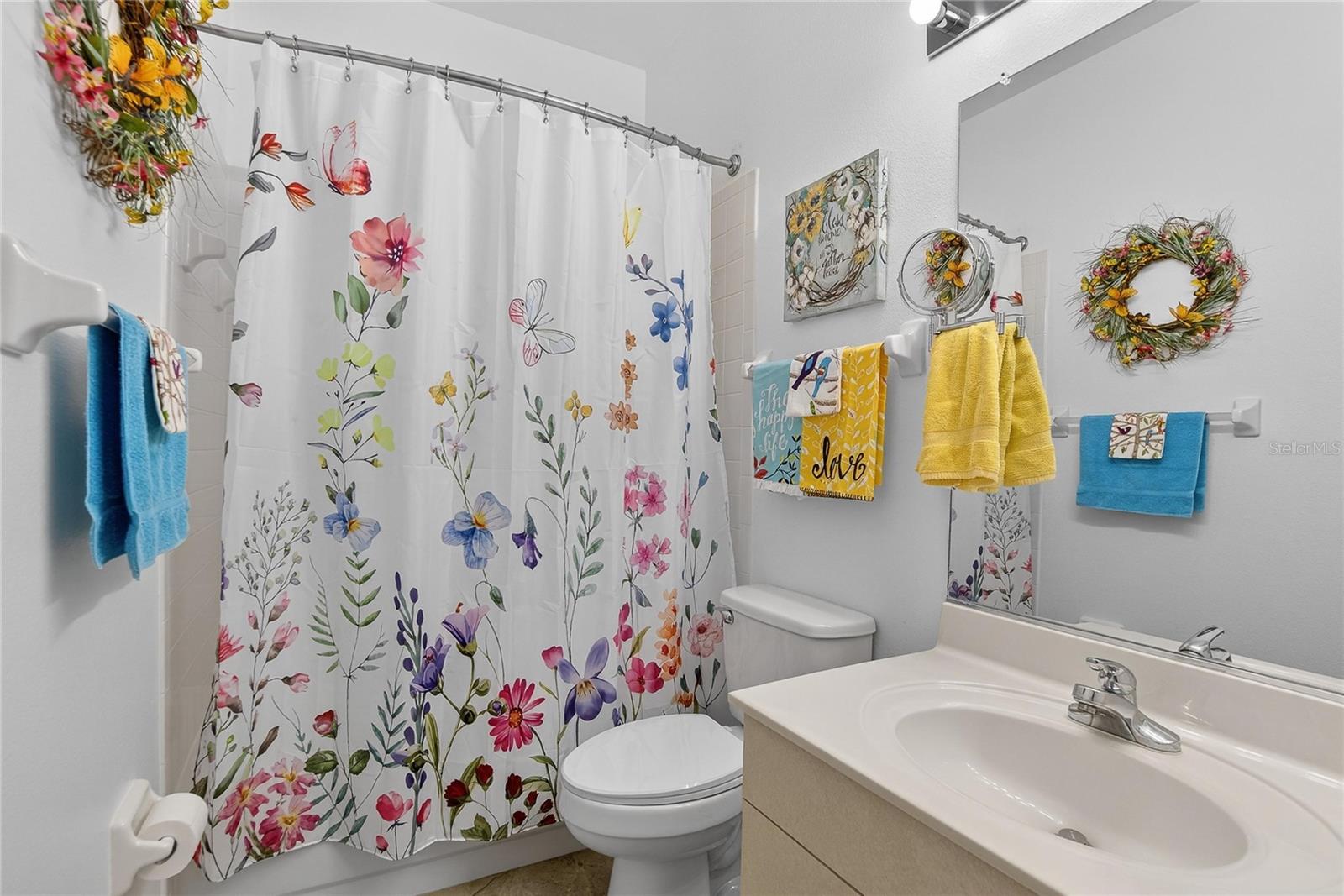 MANCHESTER IV CONDO - Residential