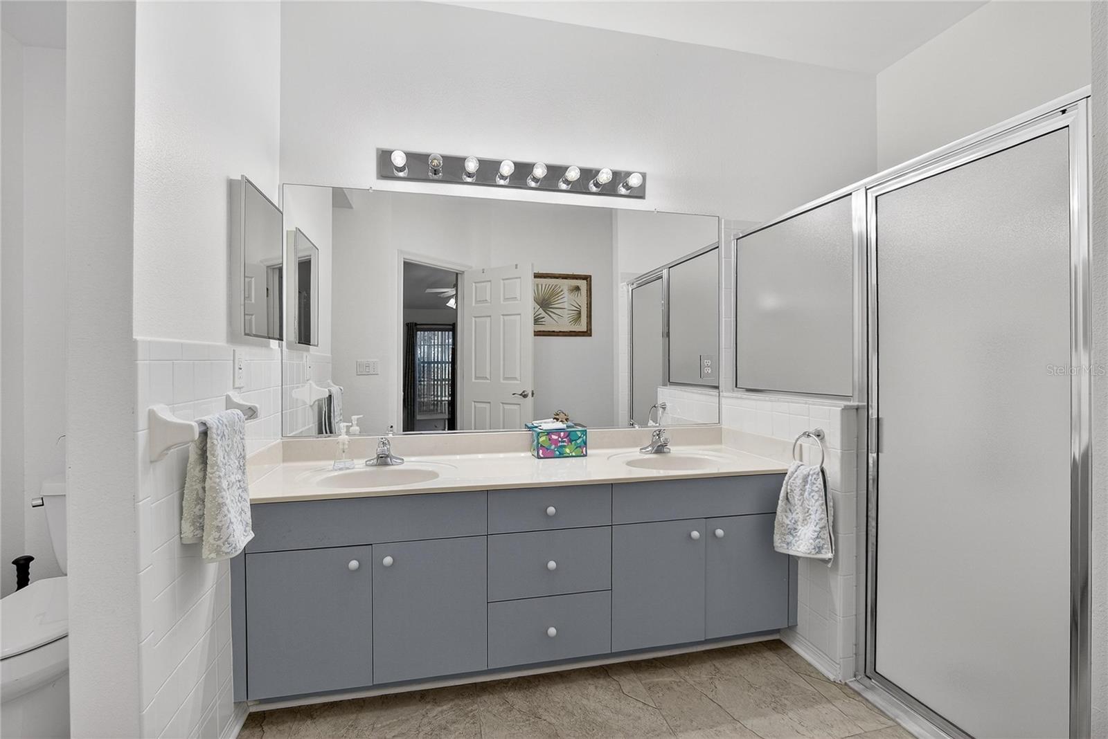 MANCHESTER IV CONDO - Residential