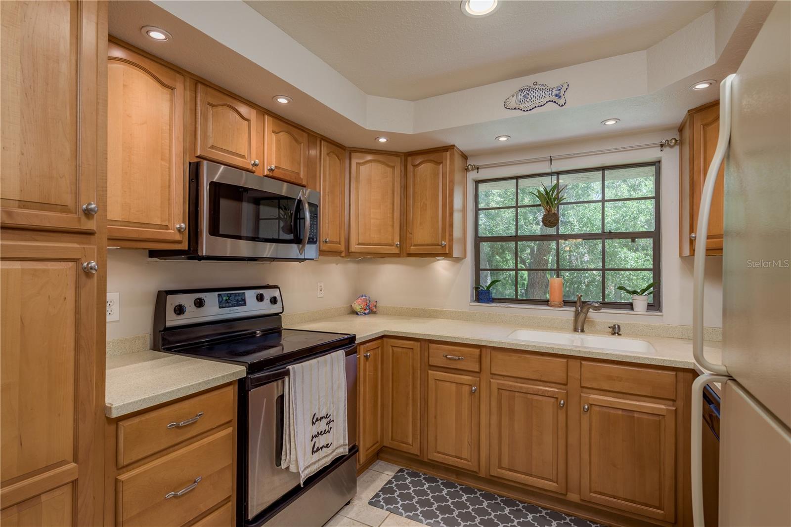 LOS PRADOS CONDO - Residential