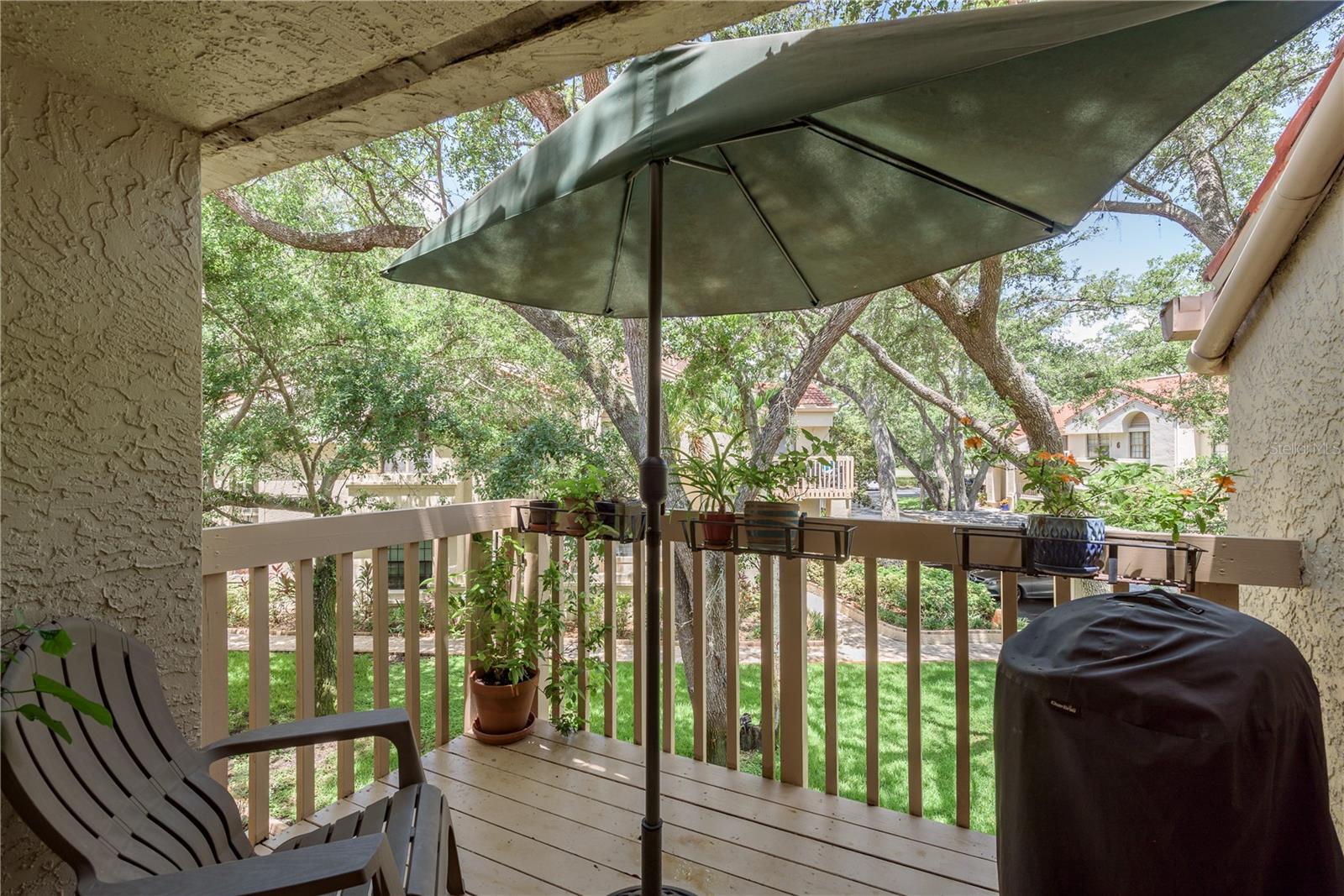 LOS PRADOS CONDO - Residential