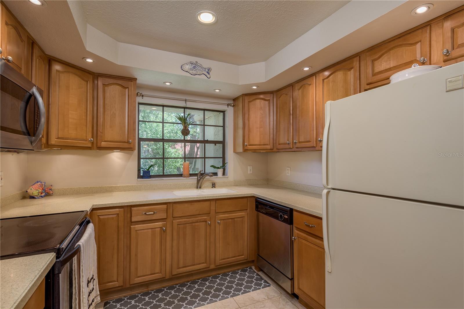 LOS PRADOS CONDO - Residential